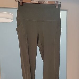 Lululemon Align with pockets